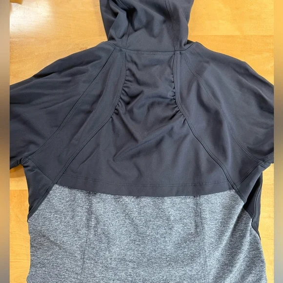 Lululemon Black And Grey Hooded Define Jacket - Picture 14 of 15
